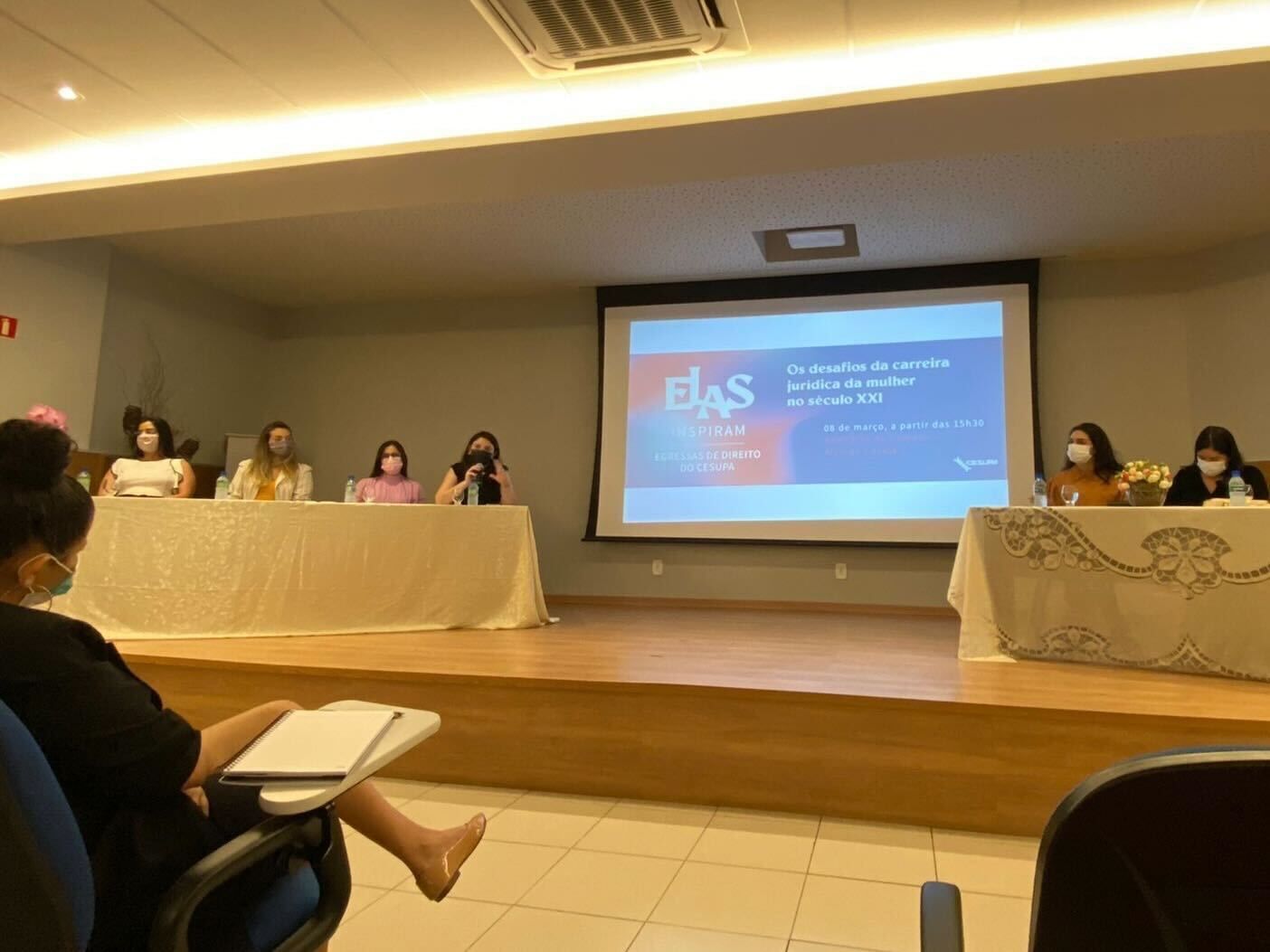 Programação do curso de Direito debate os desafios da carreira jurídica da mulher no século XXI
