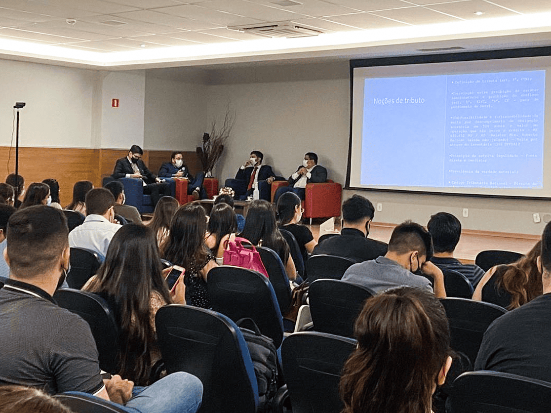 Primeiro Colóquio da Pós-Graduação em Direito debate temas da atualidade