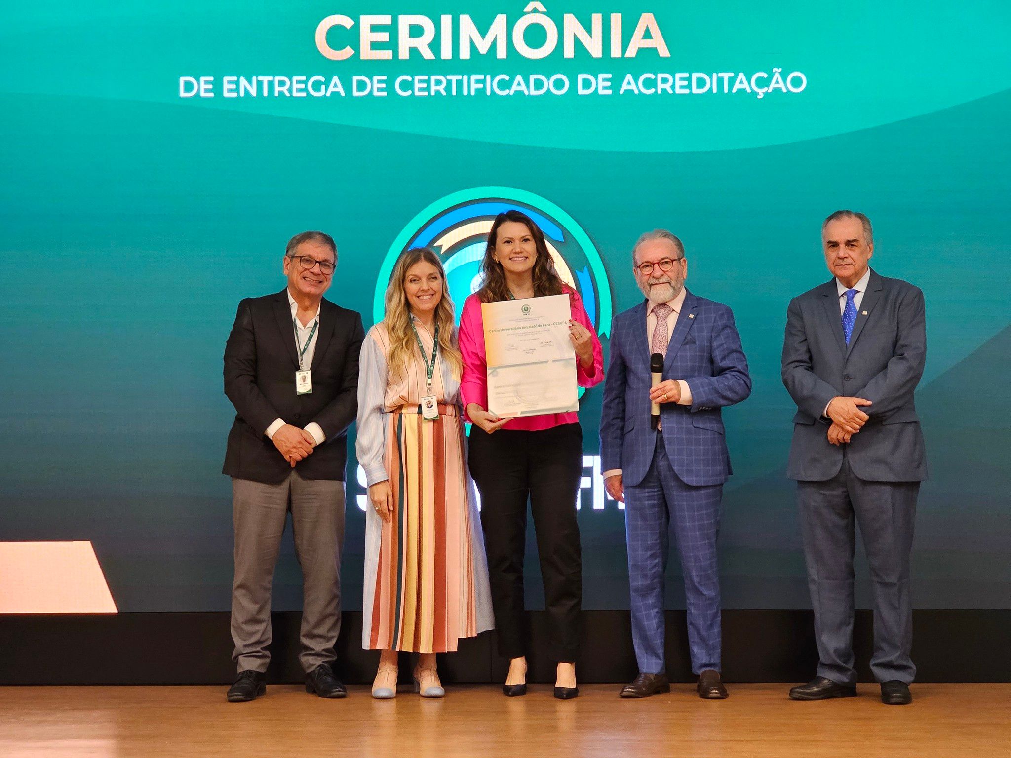 Curso de Medicina recebe certificado de acreditação do SAEME