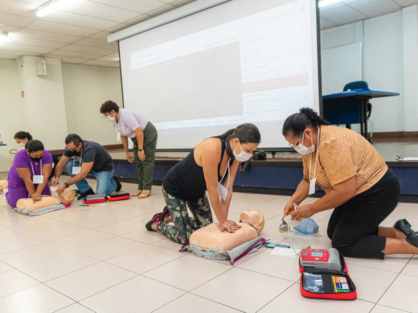 Cesupa realiza curso de ACLS para o corpo clínico do CTO-PA
