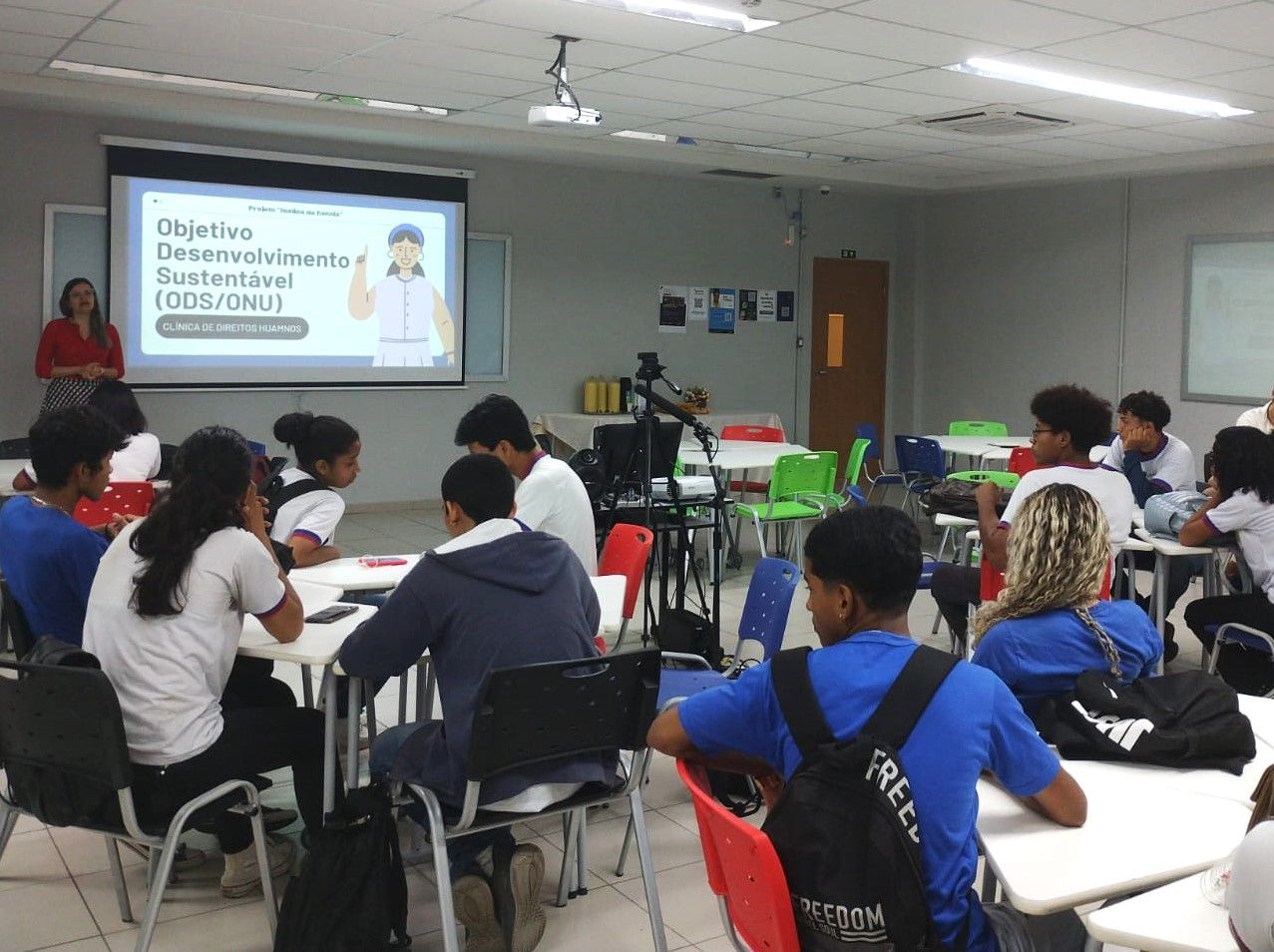 Cesupa recebe estudantes da Escola Estadual Cordeiro de Farias