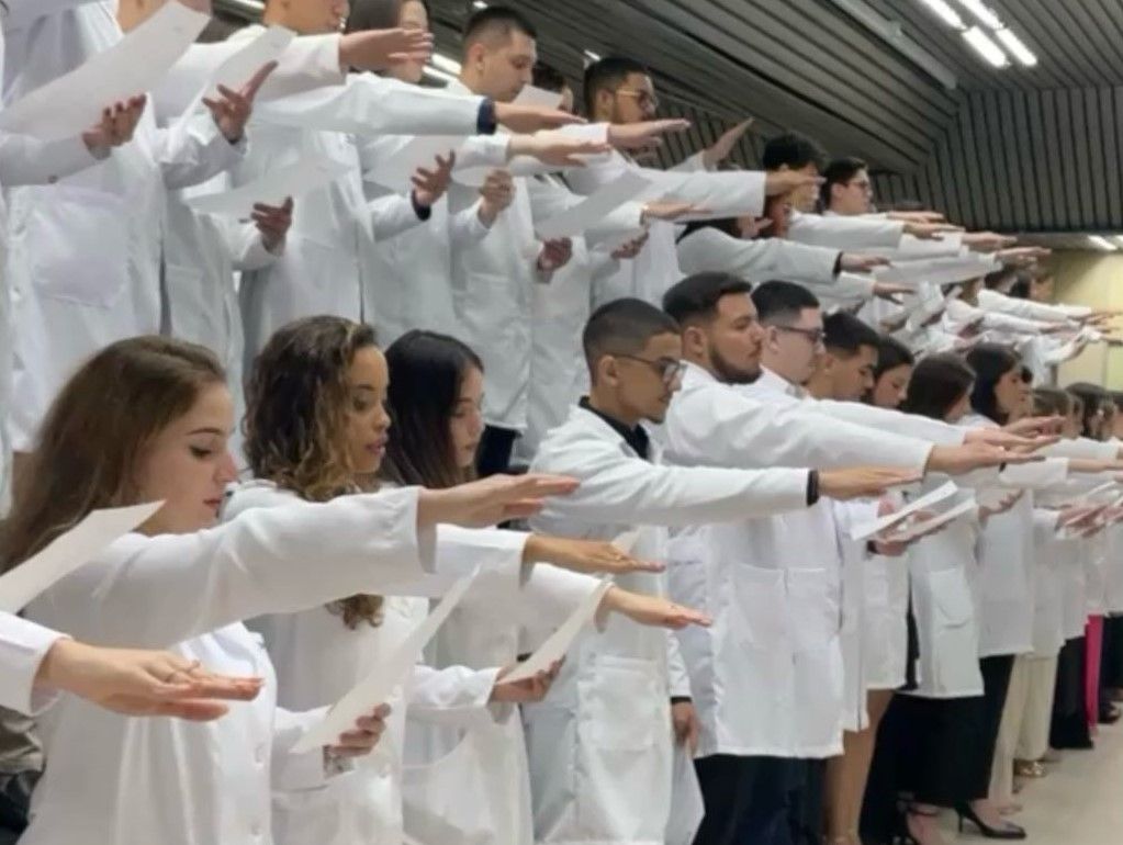 Cerimônia do Jaleco marca o início da graduação em Medicina