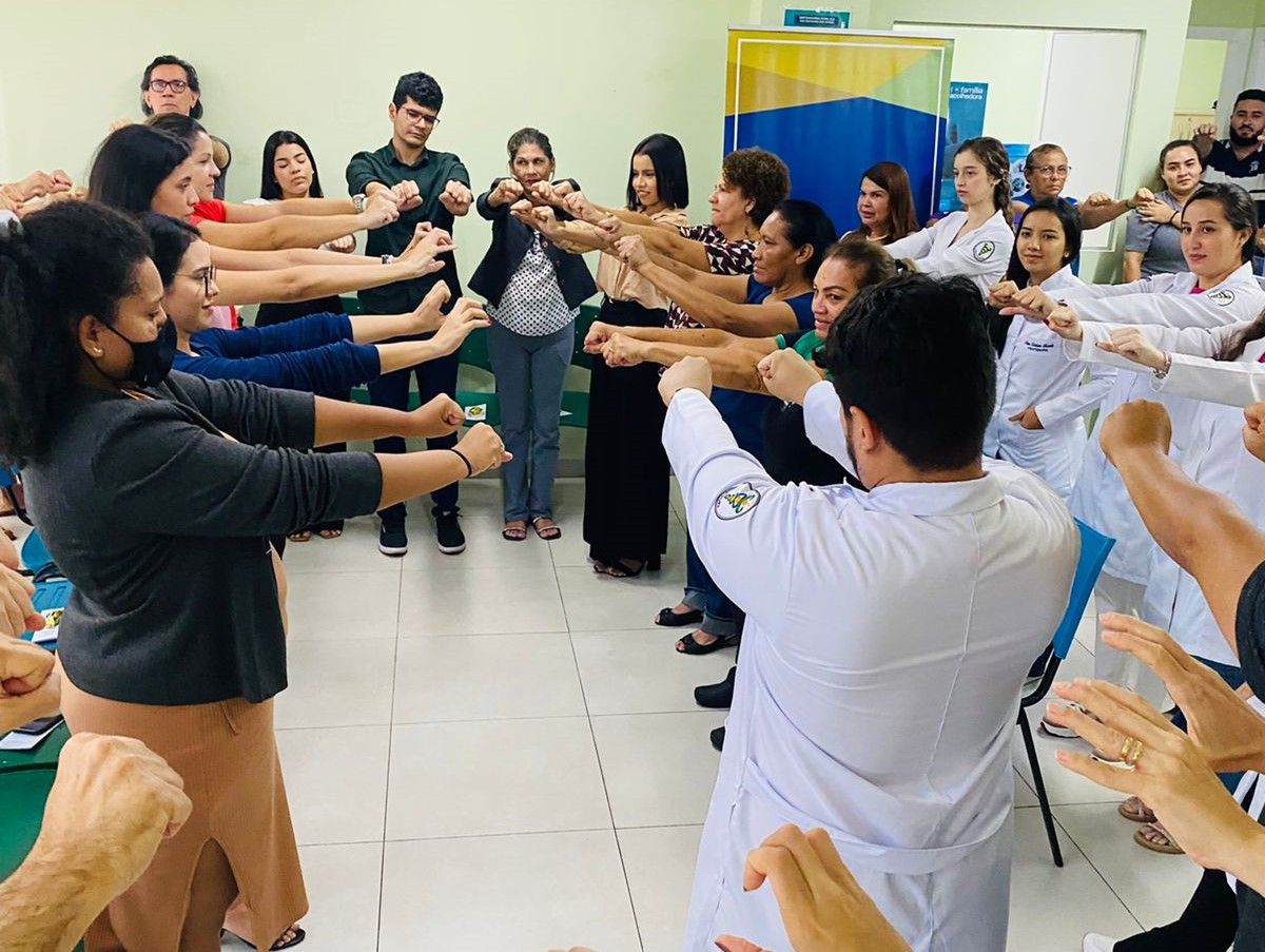 Alunos dos cursos de Fisioterapia e Odontologia prestam atendimento aos servidores da Defensoria Pública