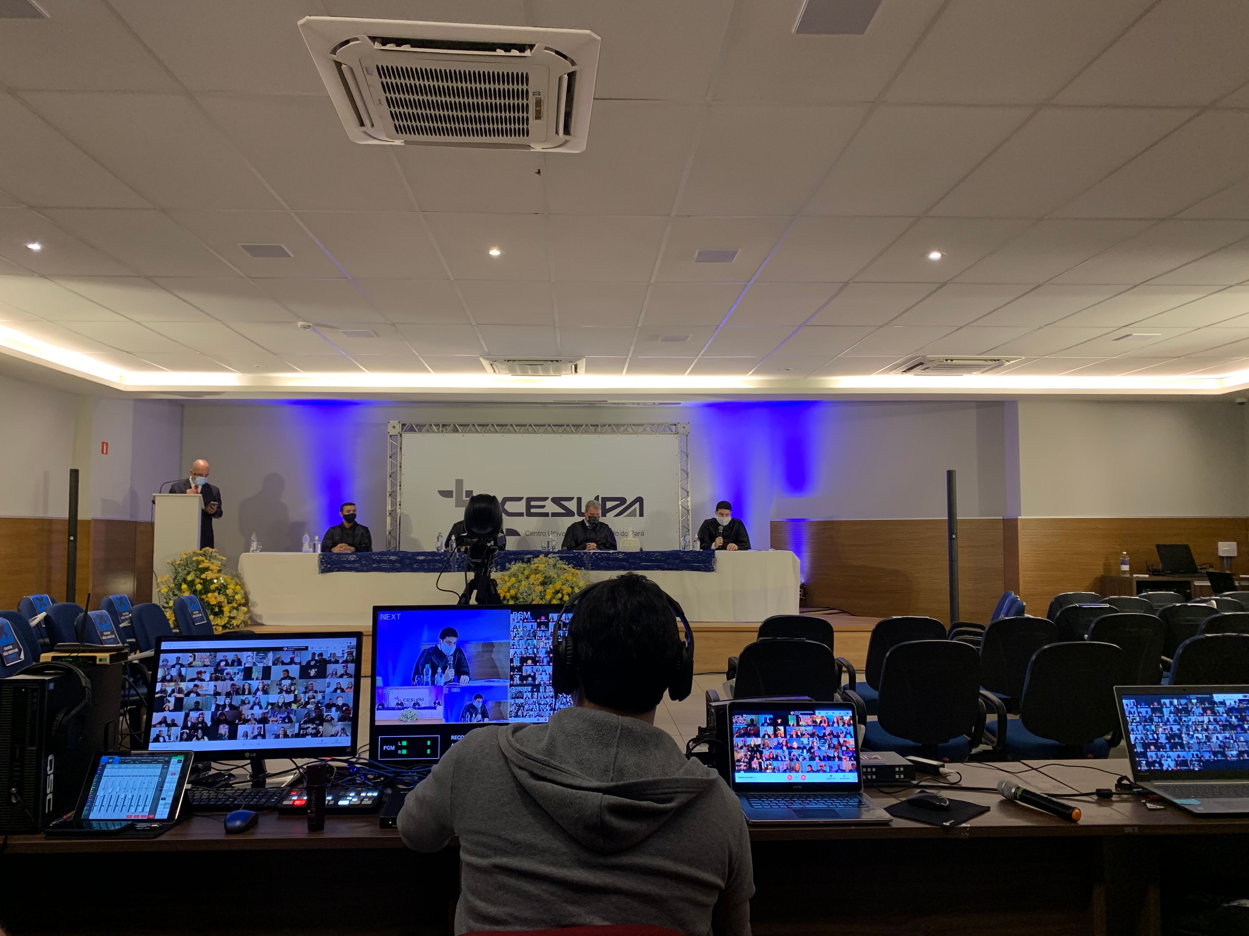 Mais de 300 concluintes participam de cerimônias de Colação de Grau virtuais