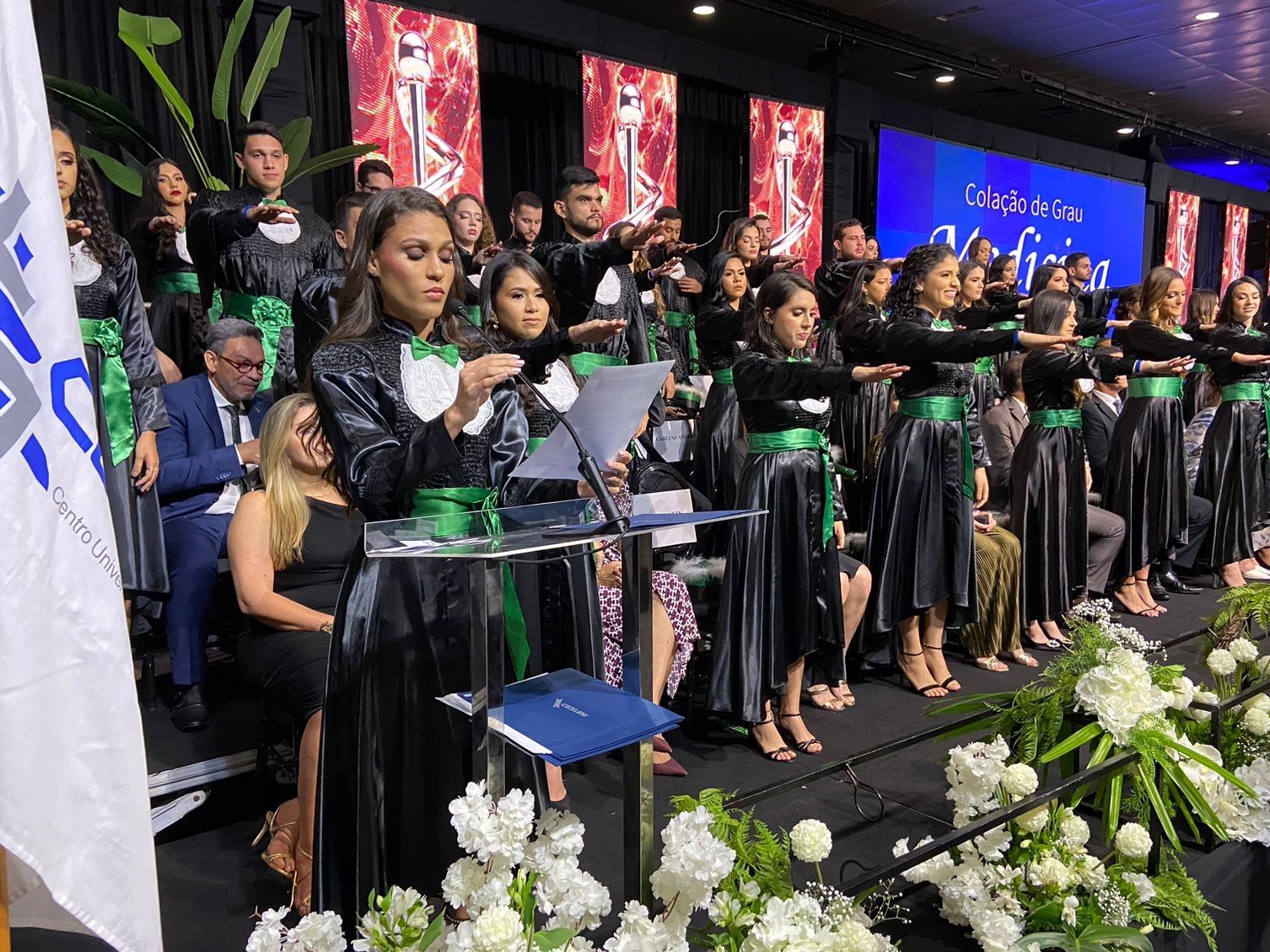 Colação da 22ª turma do curso de Medicina é marcada por homenagens e emoção