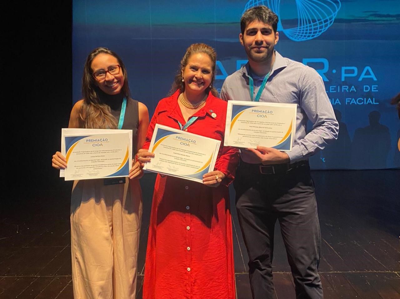 Professora do Cesupa recebe premiação no IV Congresso Internacional de Ortodontia da Amazônia