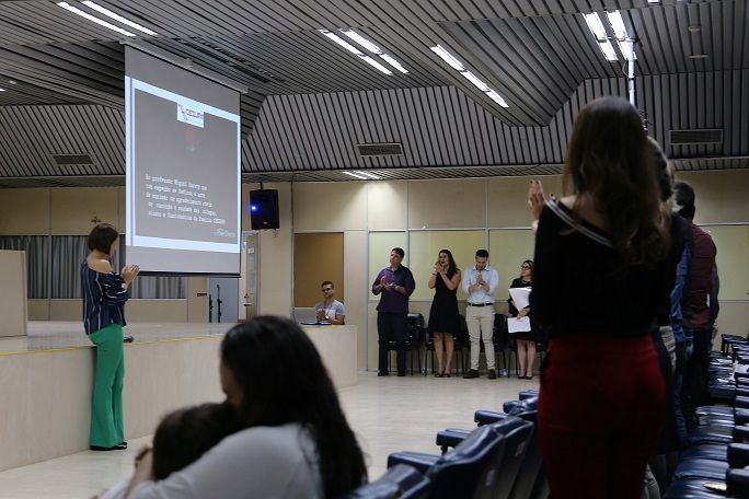 Cerimônia do jaleco de Medicina é marcada por homenagens
