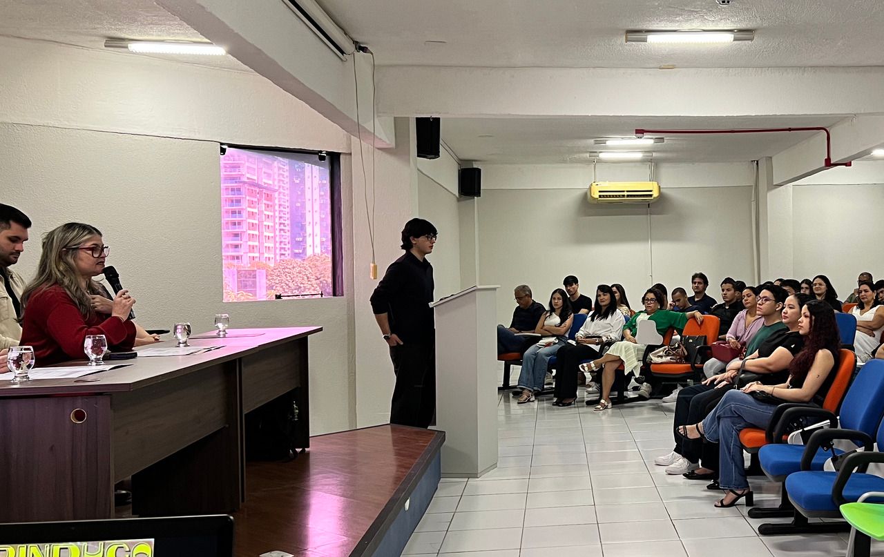 Calouros de Ciência da Computação participam de cerimônia de acolhimento