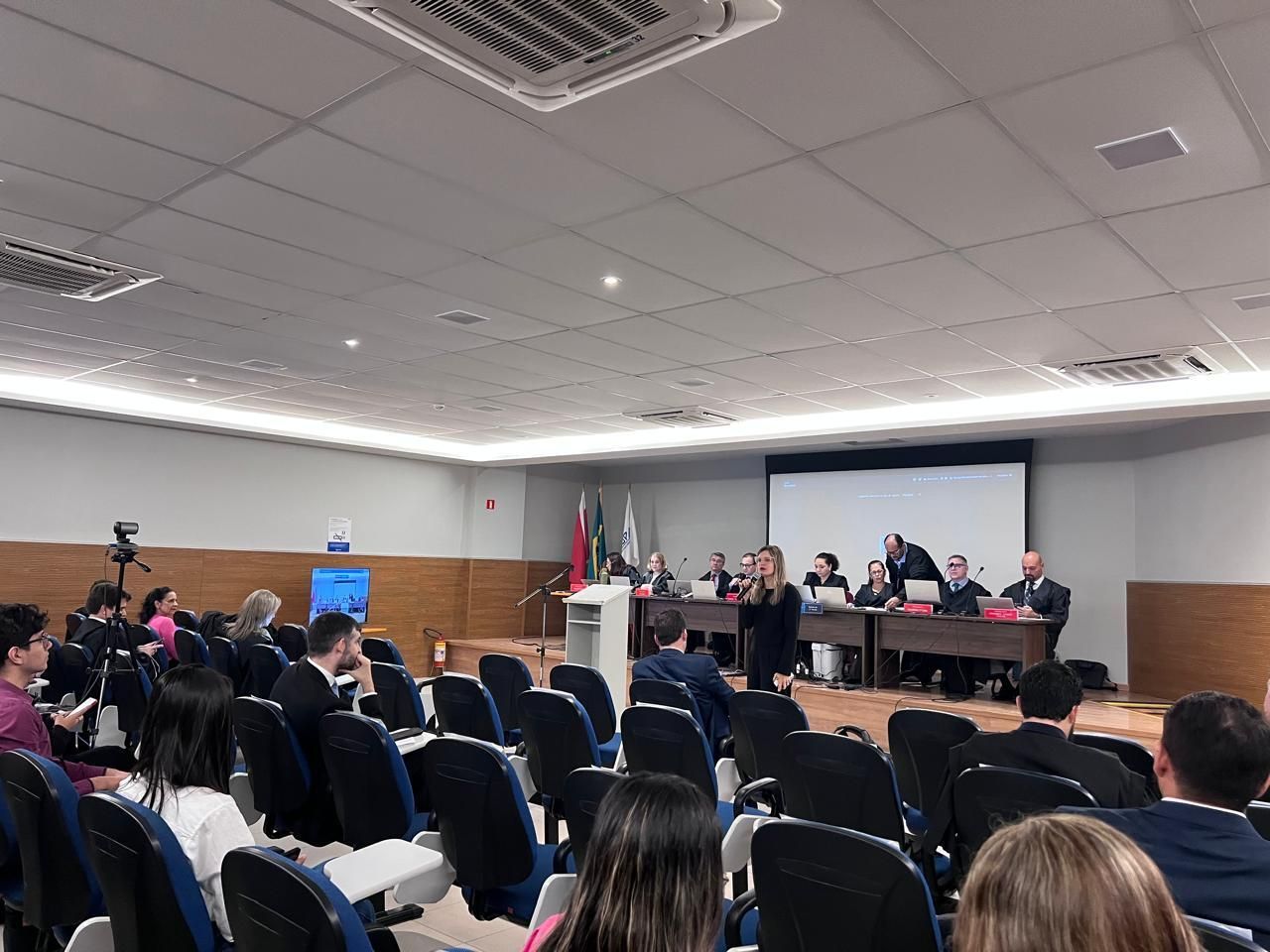 TRT-8 realiza sessão ordinária no Cesupa e proporciona experiência prática a acadêmicos de Direito